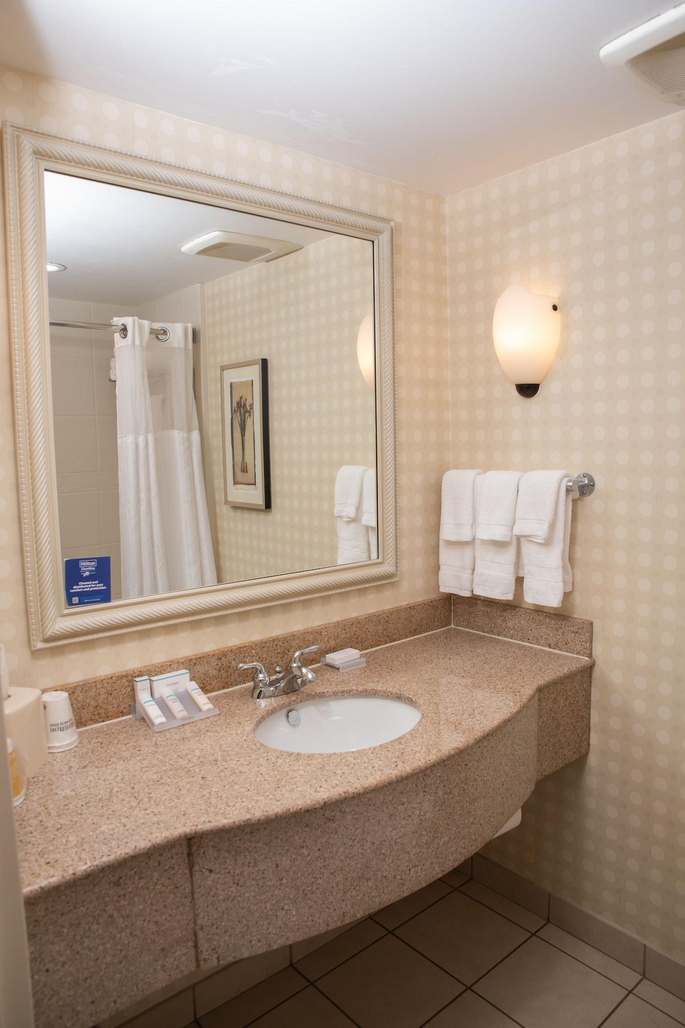 Hilton Garden Inn Erie Kearsarge Eksteriør bilde