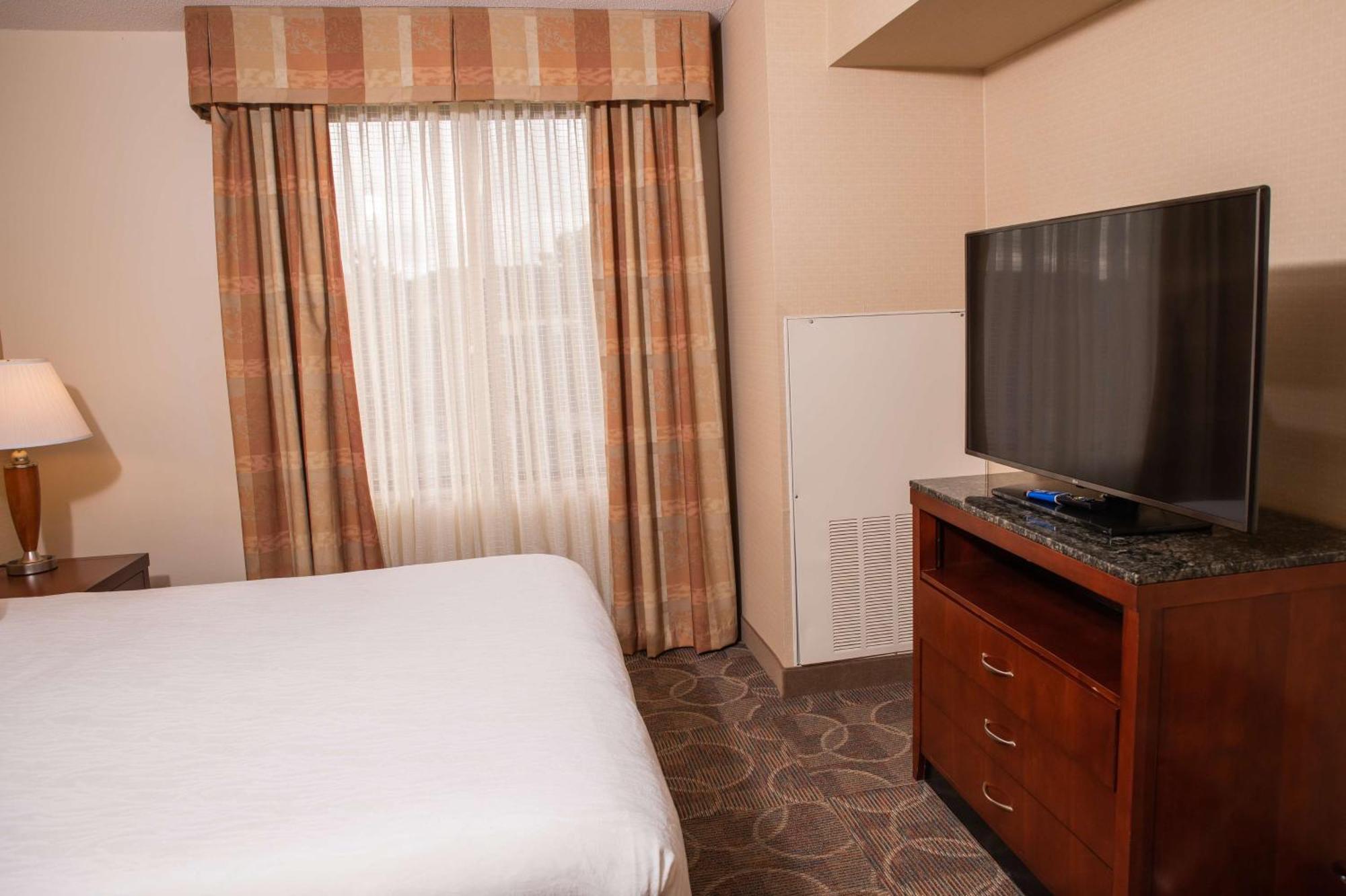 Hilton Garden Inn Erie Kearsarge Eksteriør bilde